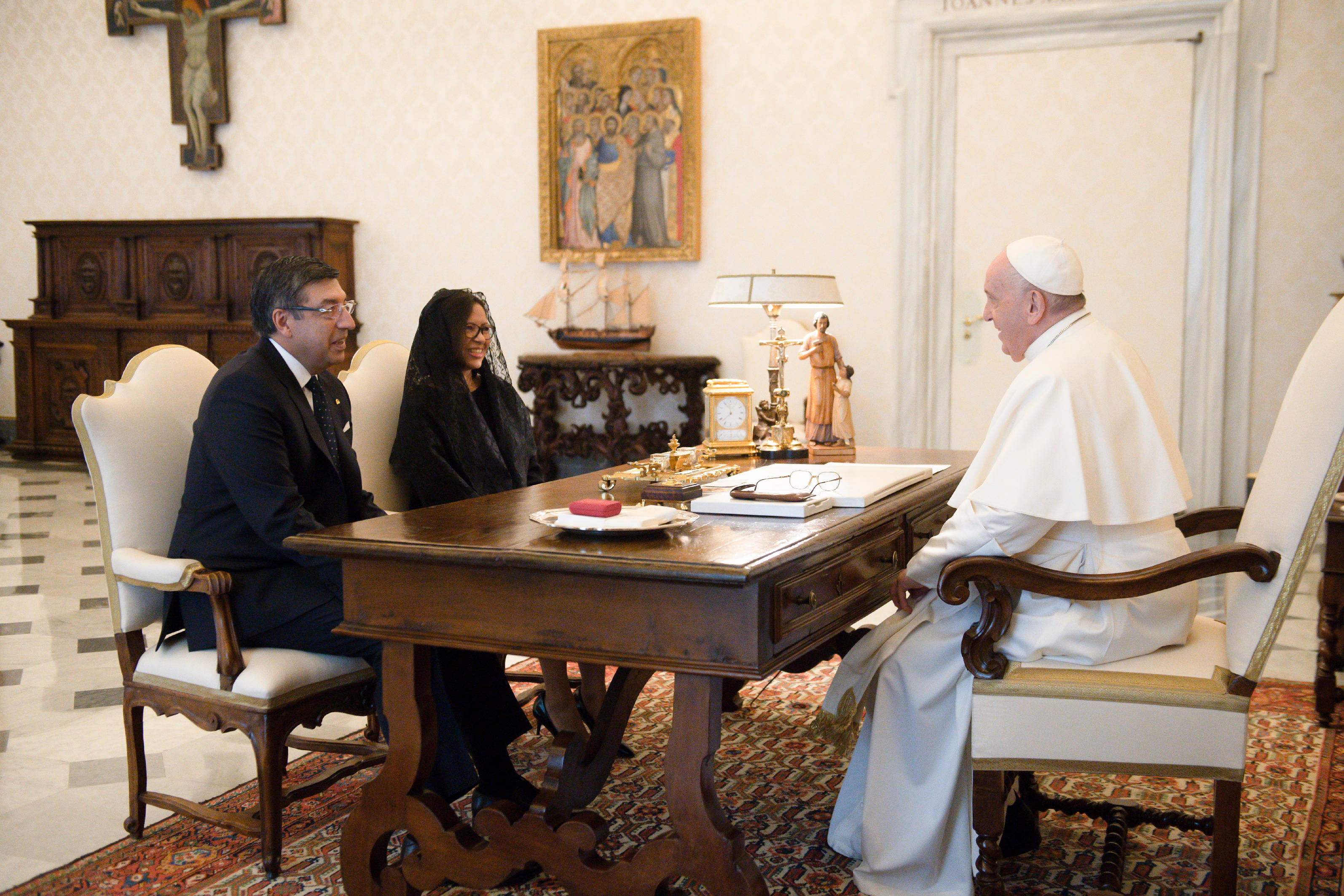 Audiencia del Papa Francisco y el secretario general de la CAN
